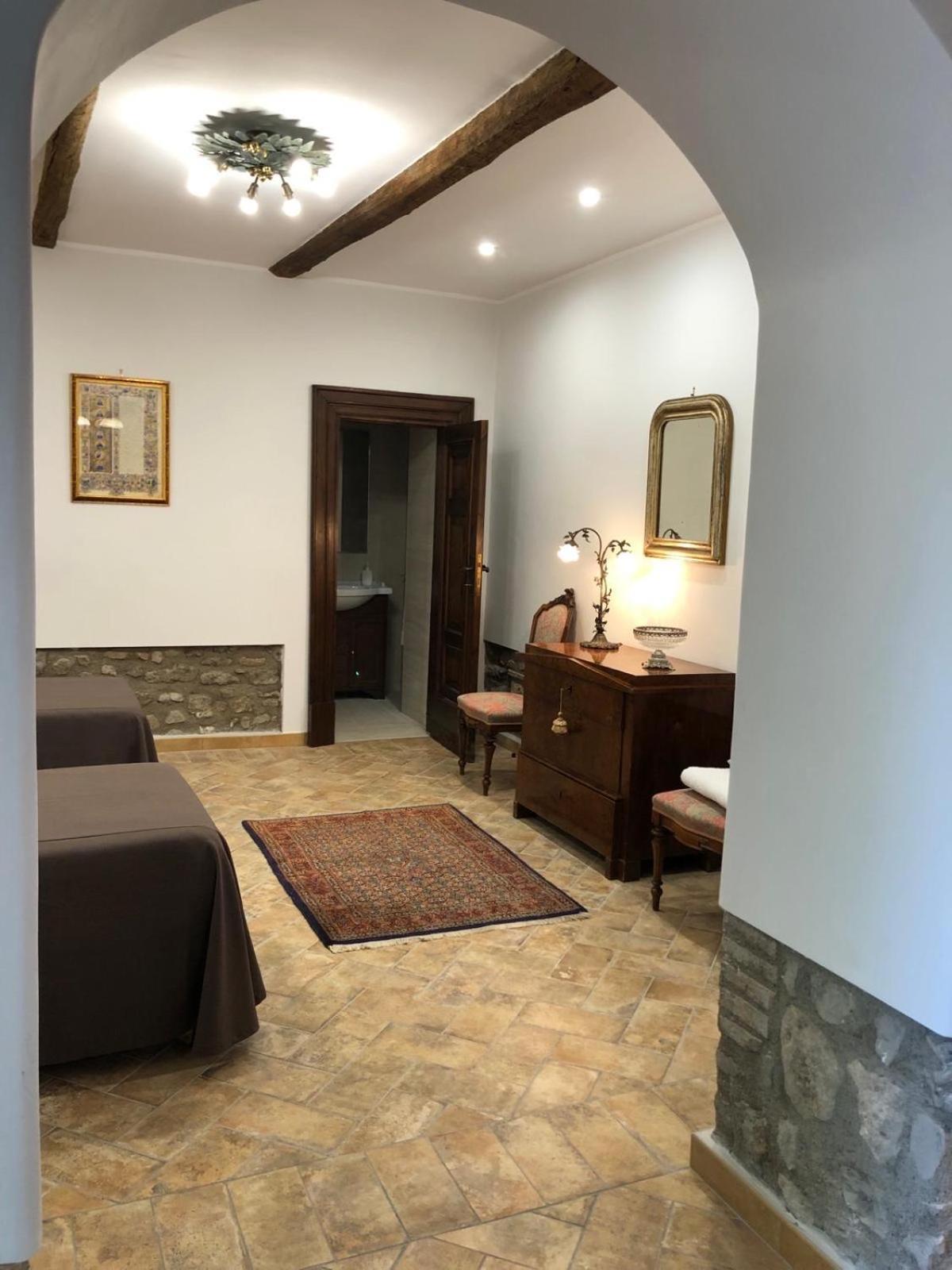 Villa Il Rifugio Del Pellegrino Vetralla Exterior foto